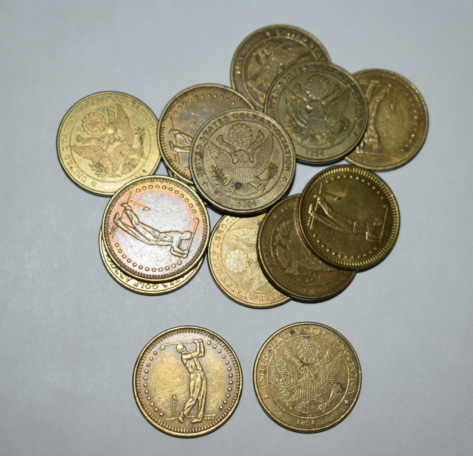 132u. 1 X GOLFING TOKEN 22mm, BRASS, US GOLF ASSOCIATION, FULL SWING GOLF, EAGLE