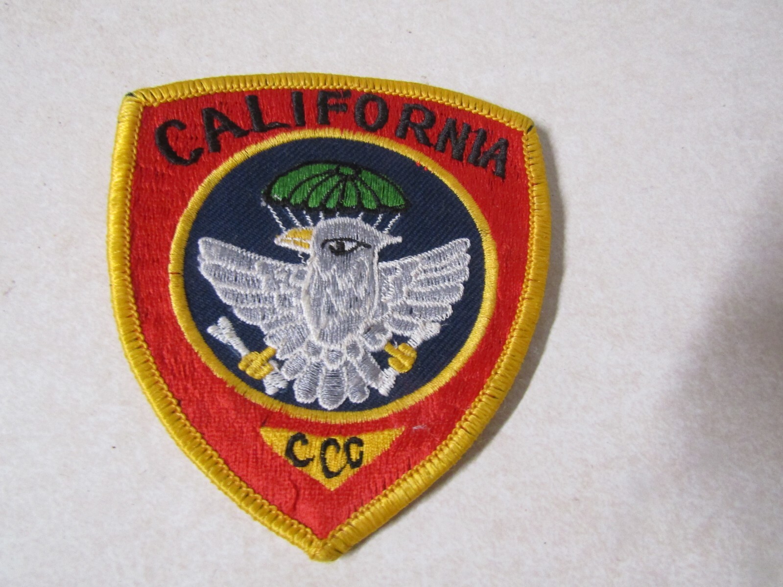 MILITARY PATCH SEW ON OLD VIETNAM ERA SPECIAL FORCES RECON TEAM RT CALIFORNIA CC