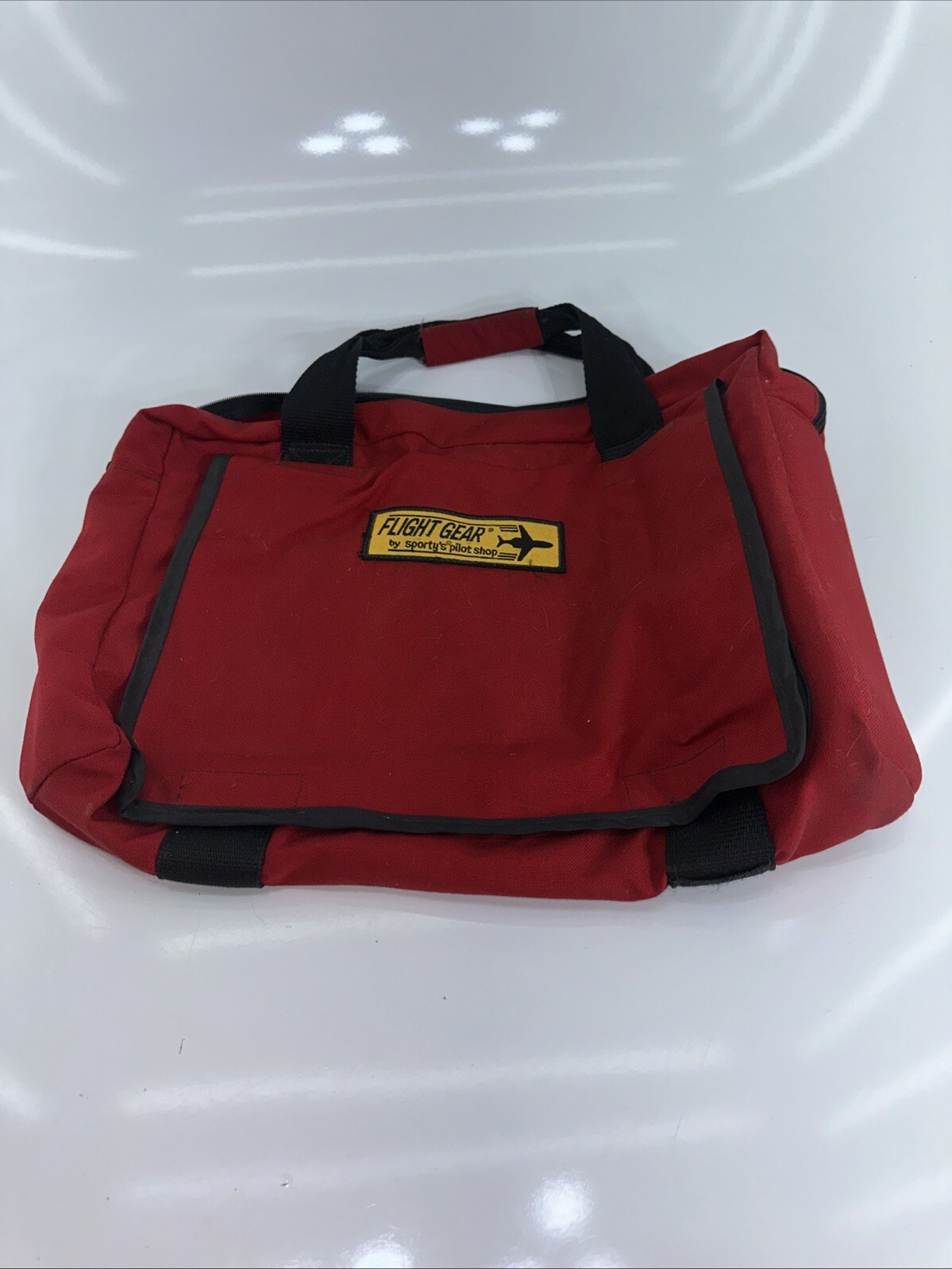 Flight Gear by Sporty’s Pilot Shop Red Messenger Commuter Bag w Pocket USA