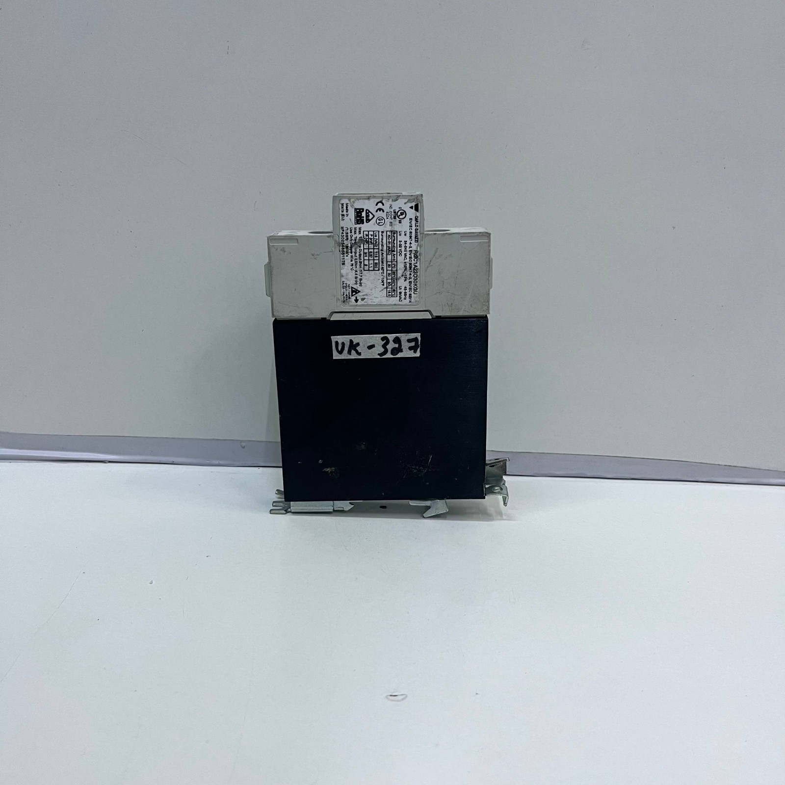 LOT OF 2 NOS X Carlo Gavazzi RGC1A23D30KGU Solid-state relay, UK#327