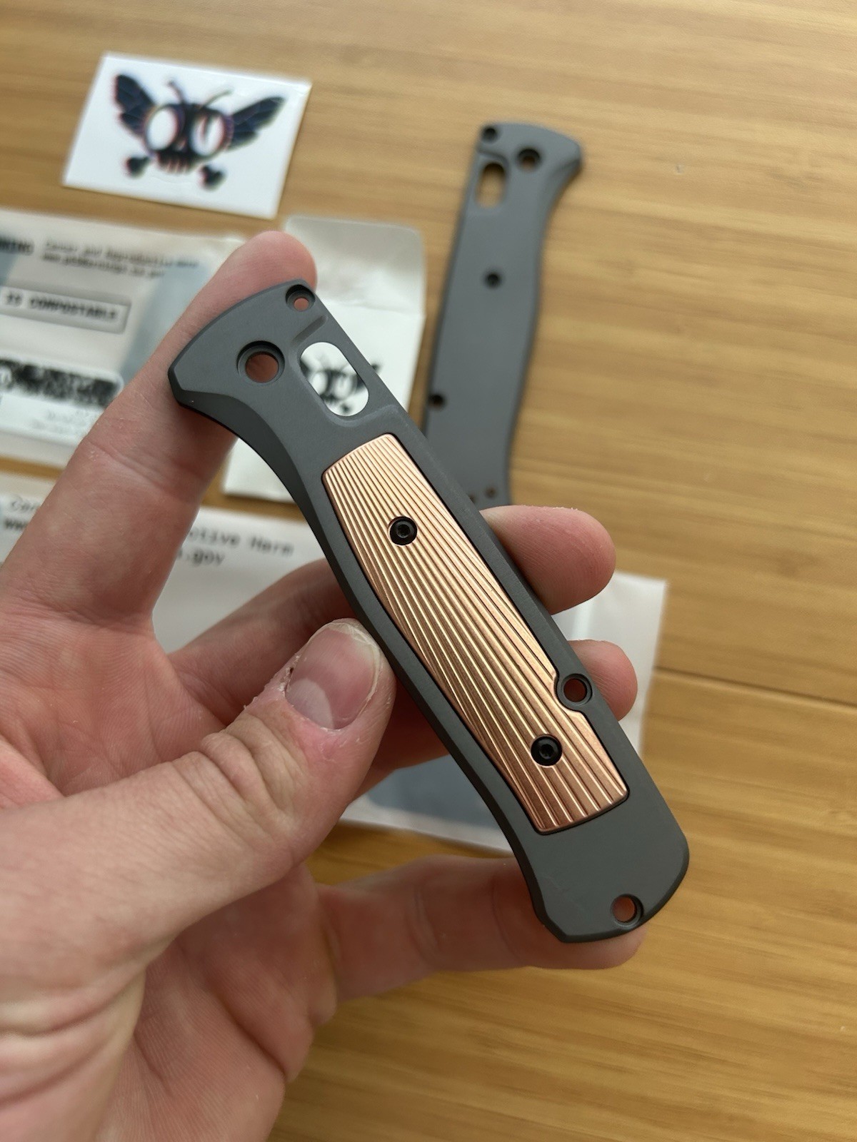 Benchmade Bugout 535 Flytanium Modulator Scales - Gray Alum / Stonewash Copper