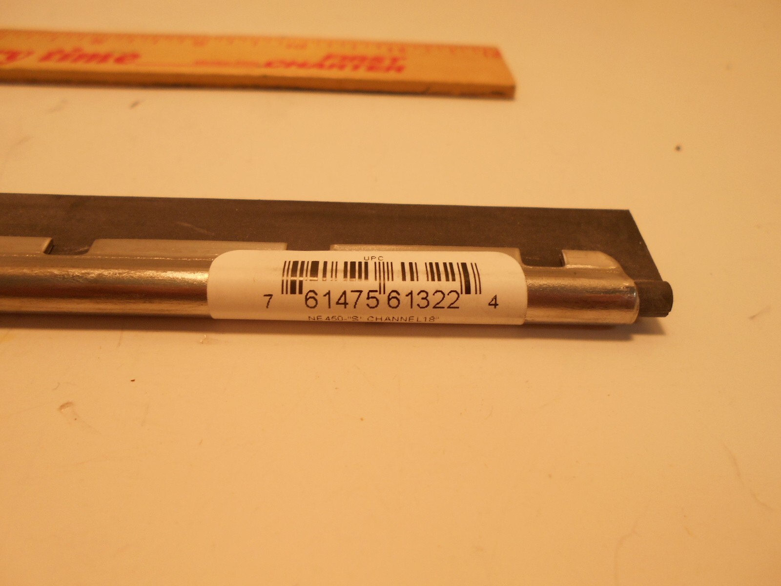 Unger "S" Channel 18"W/RUBBER Squeegee NE450 ( 1 Pcs )
