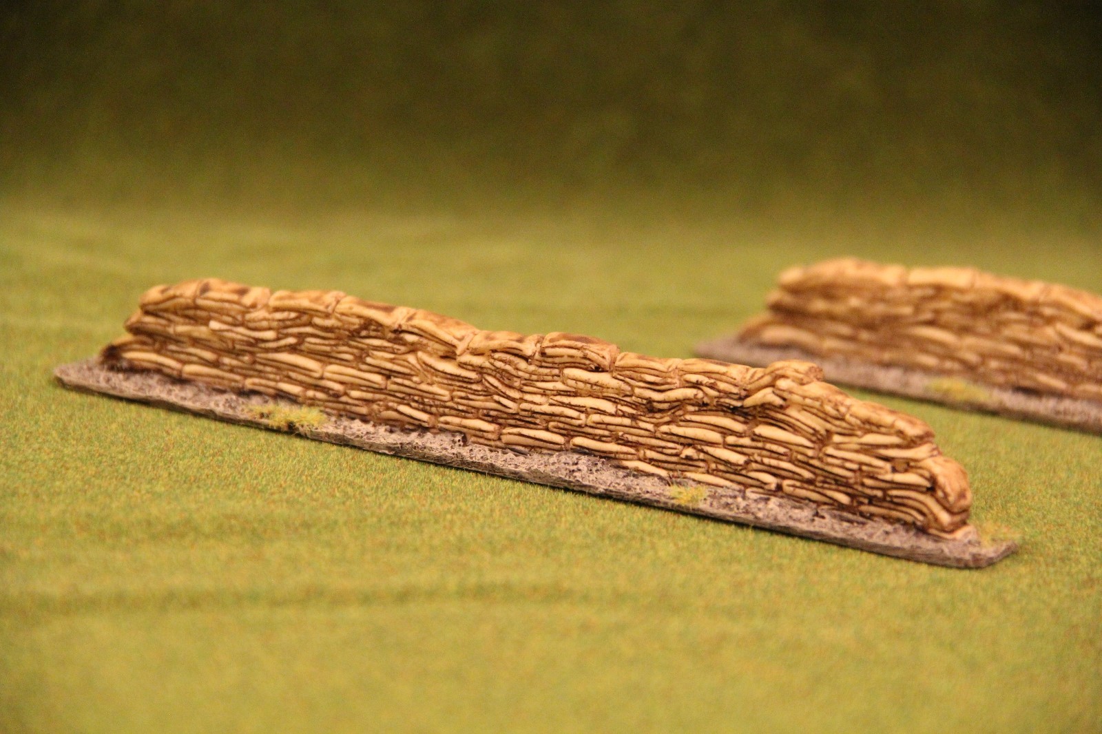 War games scenery modular sand bag walls x2, resin cast warhammer style.
