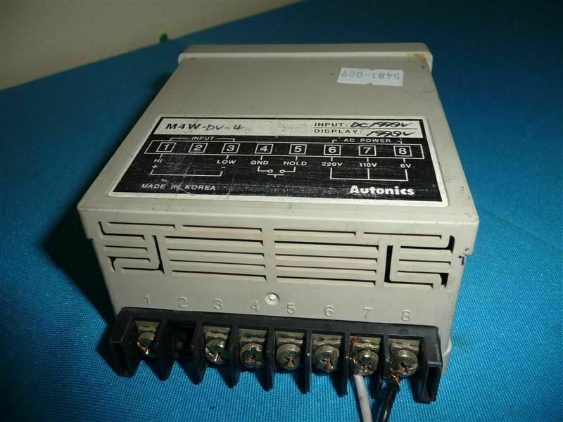 Autonics M4W-DV-4 M4WDV4 DC Volt Meter