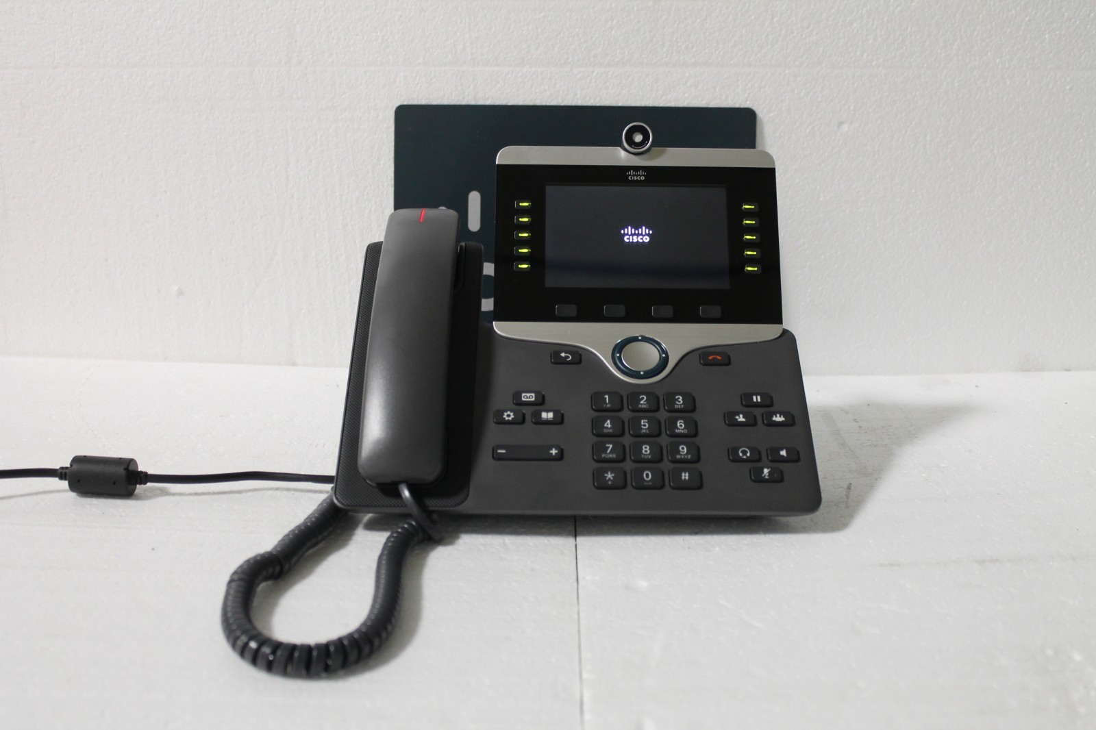 Cisco 8800 Ser. CP-8865-K9 Unified IP Endpoint VoIP Video Phone w Camera & Stand