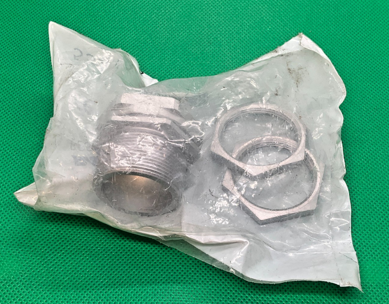 Balluff BES 30,0-KH-2S/W Sensor Mount 554133 BES300KH2SW New (TBI)