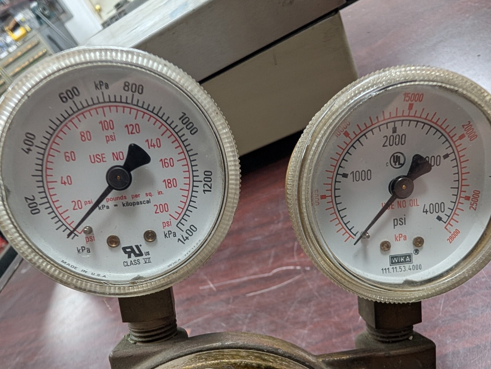 🤪 MECO MODERN ENGINEERING CO TYPE P GAS REGULATOR MULTISEAT PIL 5641-8461