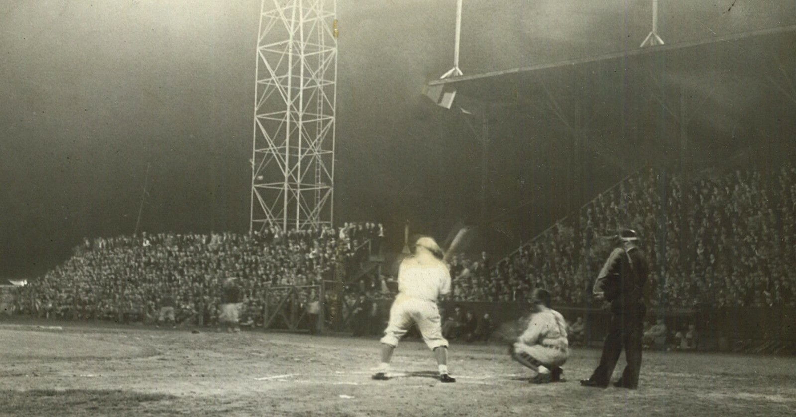 1930 DES MOINES DEMONS 8X10 TEAM PHOTO BASEBALL PICTURE WESTERN LEAGUE NIGHT GAM