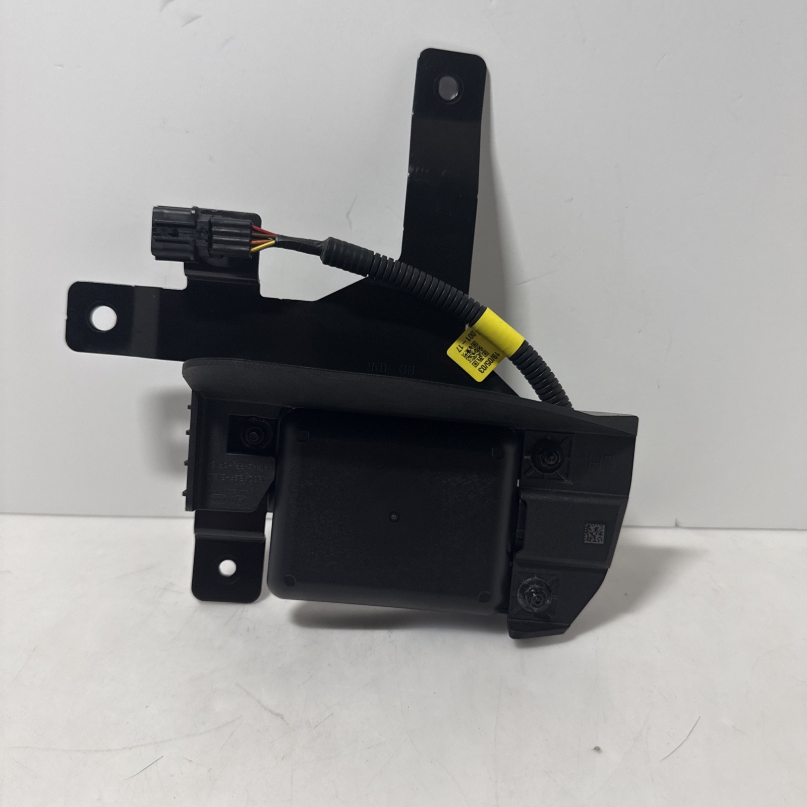 Kia Forte Sedan 2019 2020 2021 LH Driver Blind Spot Sensor OEM 99140-M6200