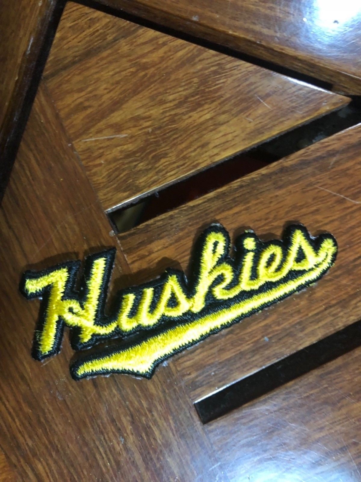 MICHIGAN TECH HUSKIES IRON ON PATCH 3 1/2 INCH