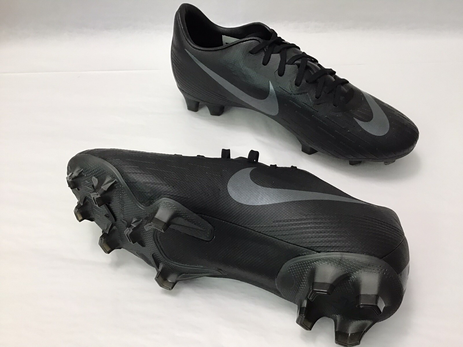 New Nike Vapor 12 Pro FG Soccer Cleats Black  Men Sz 5.  MSRP $120 (N50)