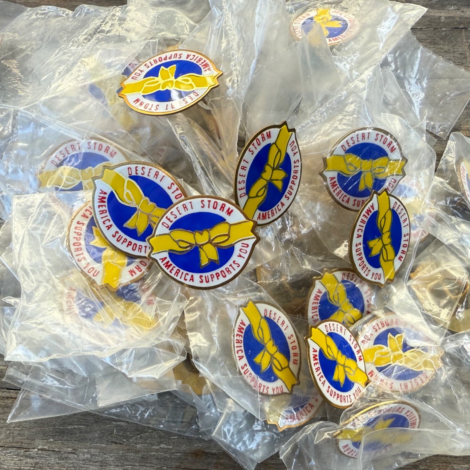 45 Vtg DESRET STORM America Supports You Yellow Ribbon PINBACK PIN Wholesale Lot