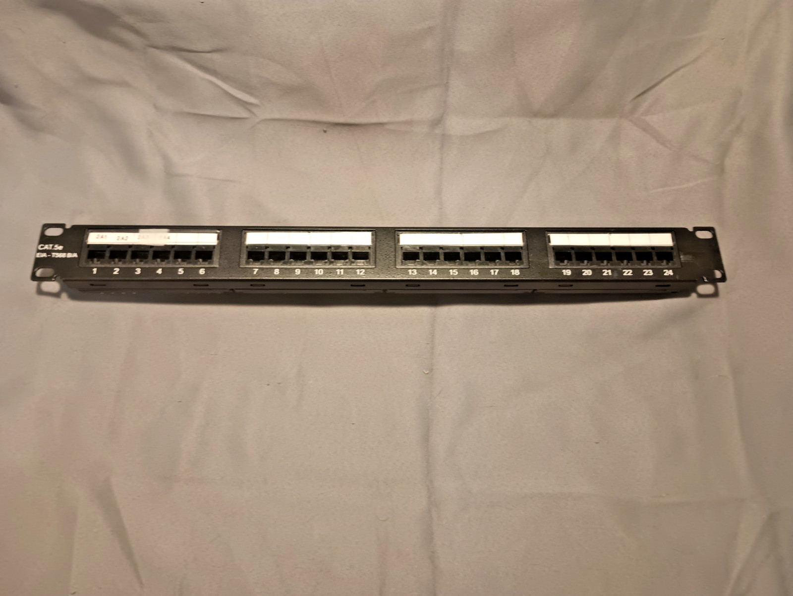 CommScope 24 Port Patch Panel CAT5 EIA-T568B Modular JackPair cc0031534 Uniprise