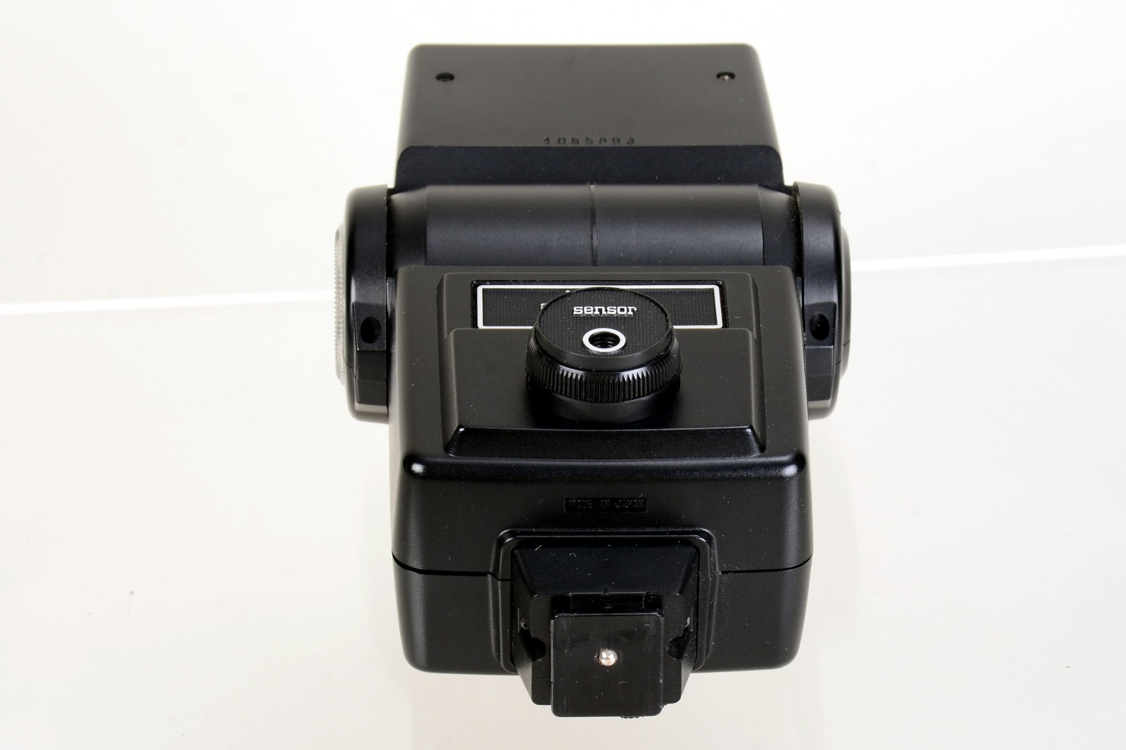 Vivitar 283 Flash w/ PC Sync Cable and SC-1 Sensor cable. Tested good 893