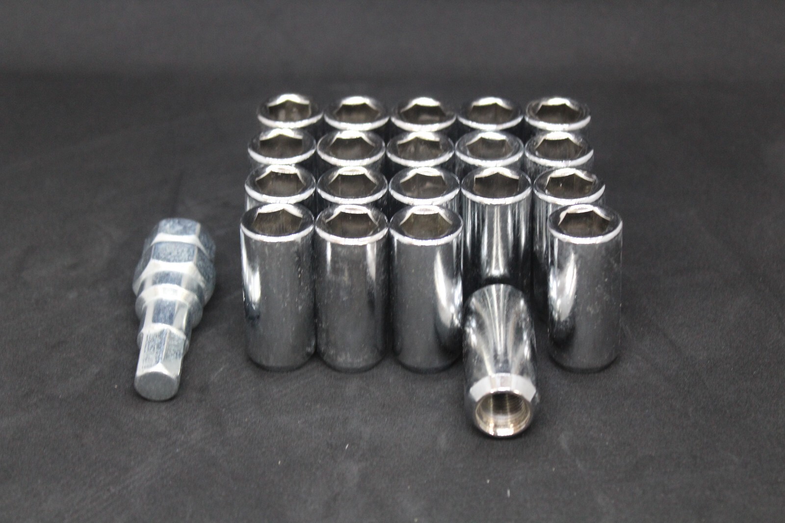 FORD MUSTANG 1965-73 Quality Allen Chrome Wheel Nuts 1/2" L:45 Qty:20+KEY