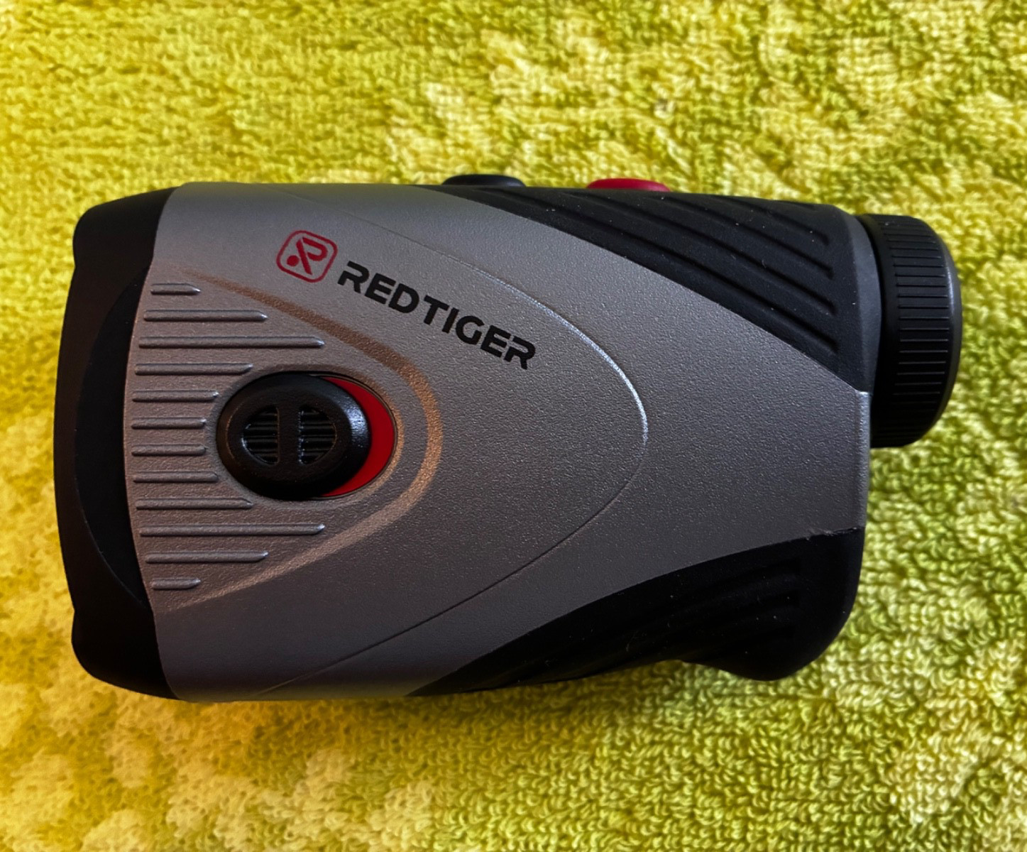 REDTIGER Golf Rangefinder 1200 Yard Distance Measuring with High-Precision Flag