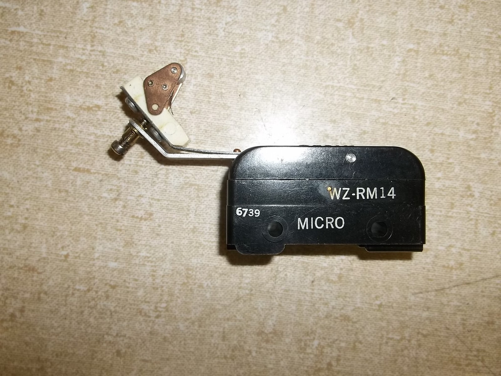 NEW Micro Switch WZ-RM14 32-1-0-5 *FREE SHIPPING*