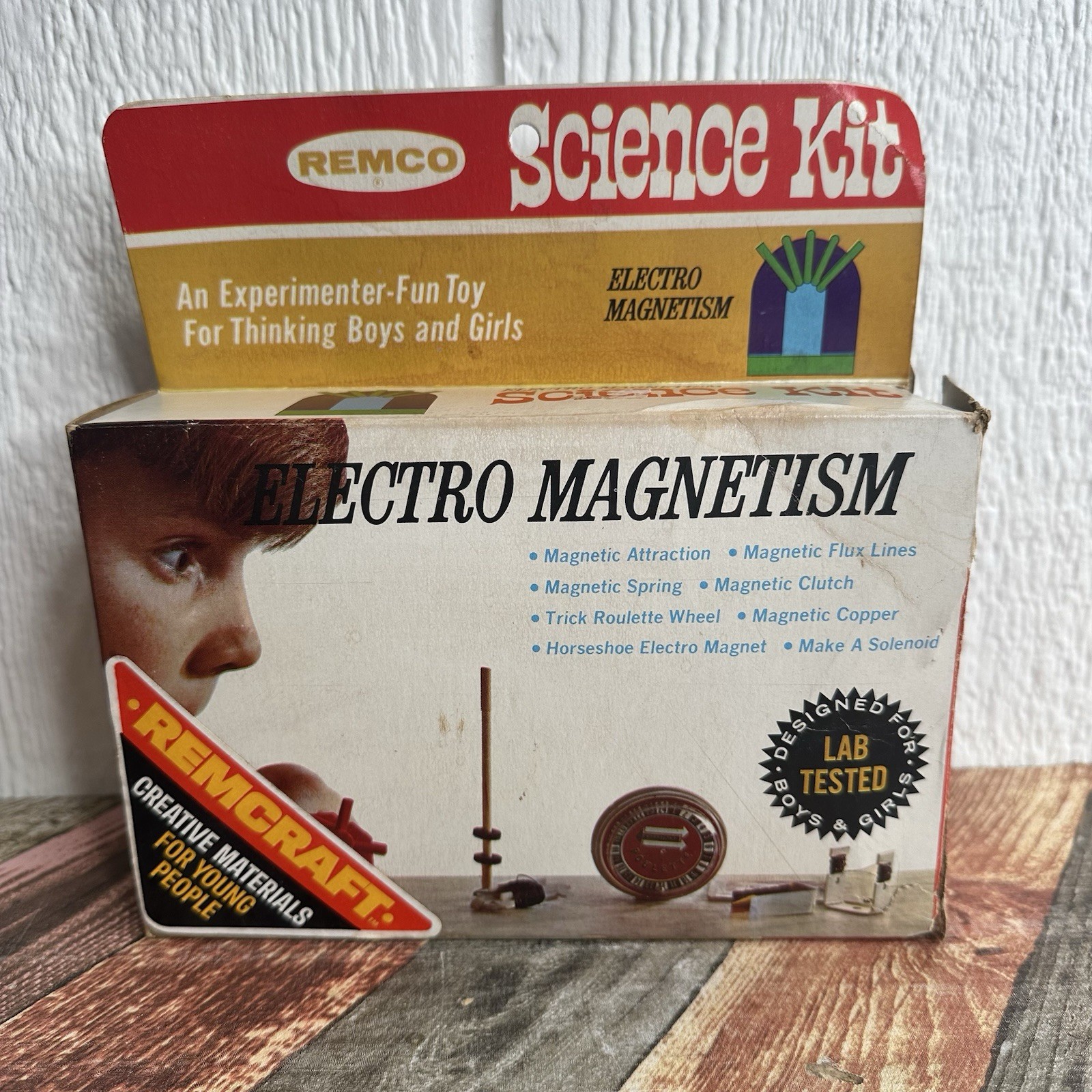 VTG Remco Science Kit 1966 Electro Magnetism Style 414 Contents Still SEALED