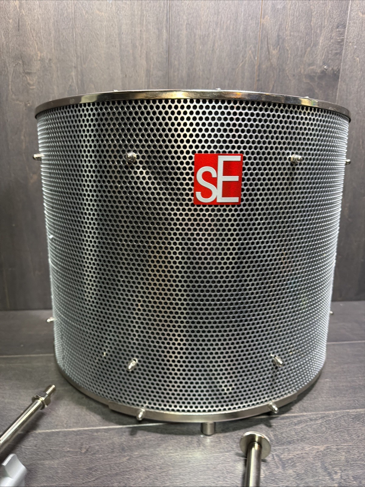 sE ELECTRONICS - RF Space Reflexion Filter Specialized Portable Acoustic Control