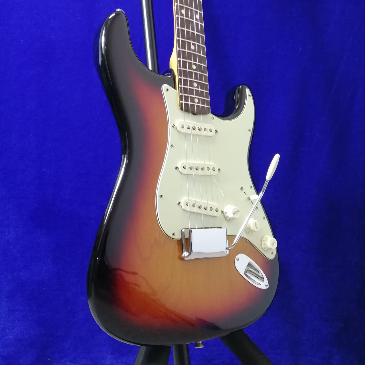 FENDER American Vintage 62 Strat Electric Guitar 729490