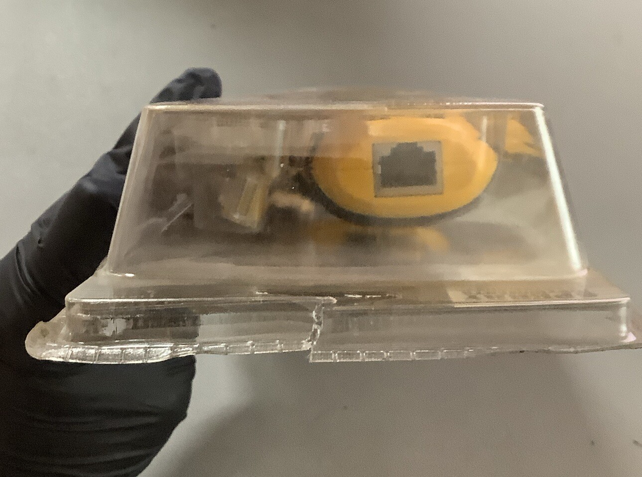 Sperry Instruments TT64200 UTP/STP Cable Tester (b484)