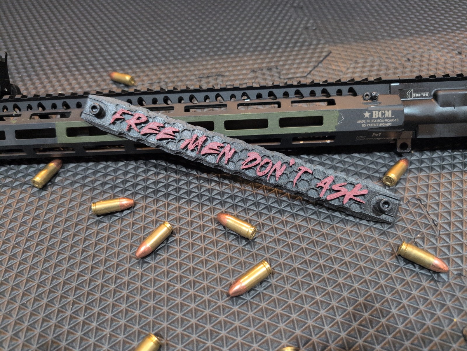 Customized M-LOK Rail Cover | Carbon Fiber | Message or Note for Text