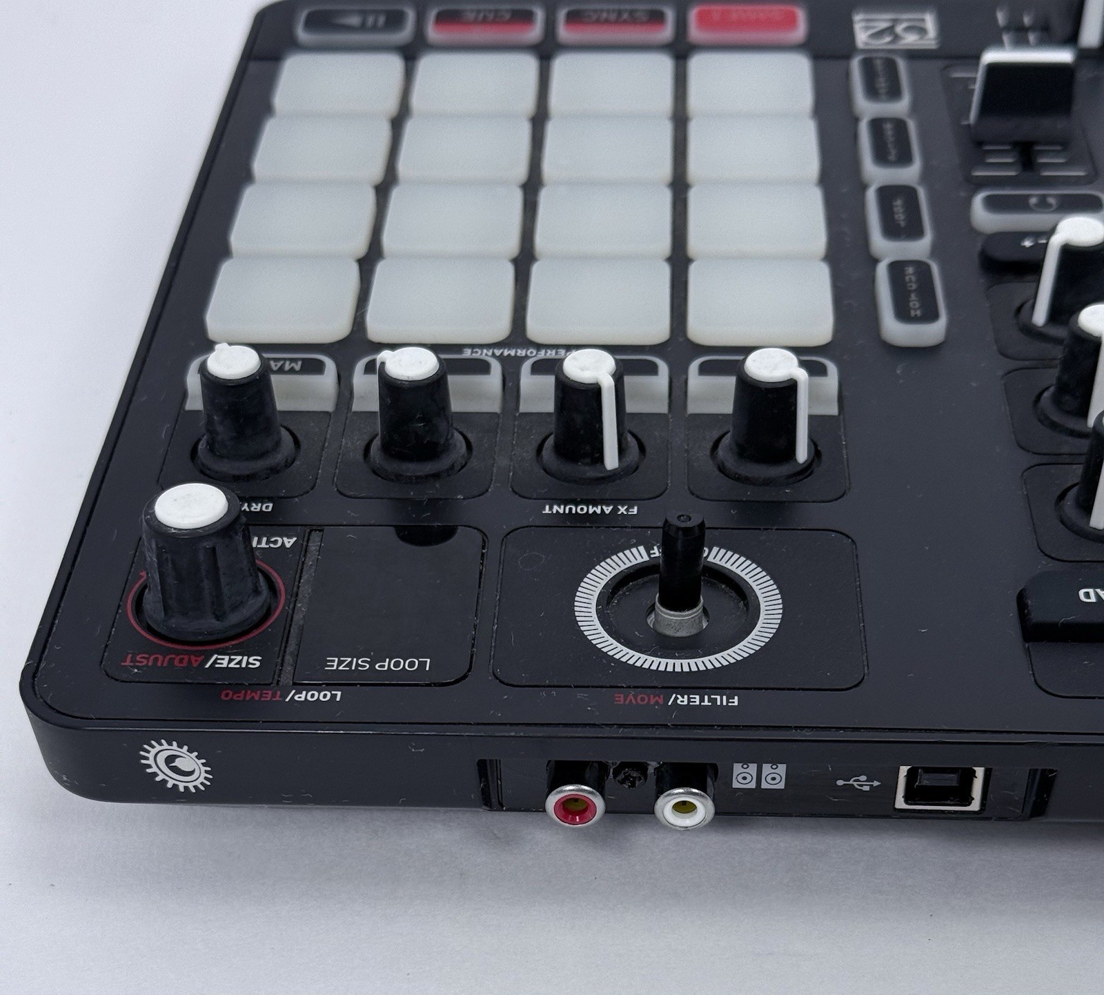 Hercules P32 Advanced DJ Controller DJCONTROL-P32 Performance Pads USB Mixer