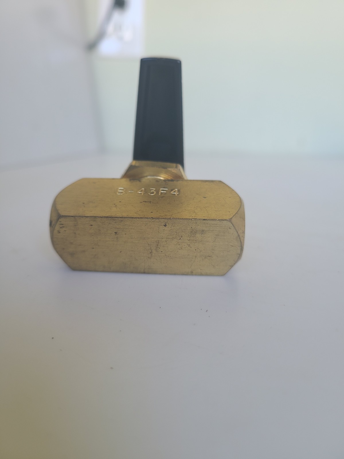 WHITEY B-43F4 BRASS VALVE B43F4, NOS, Open Box Condition