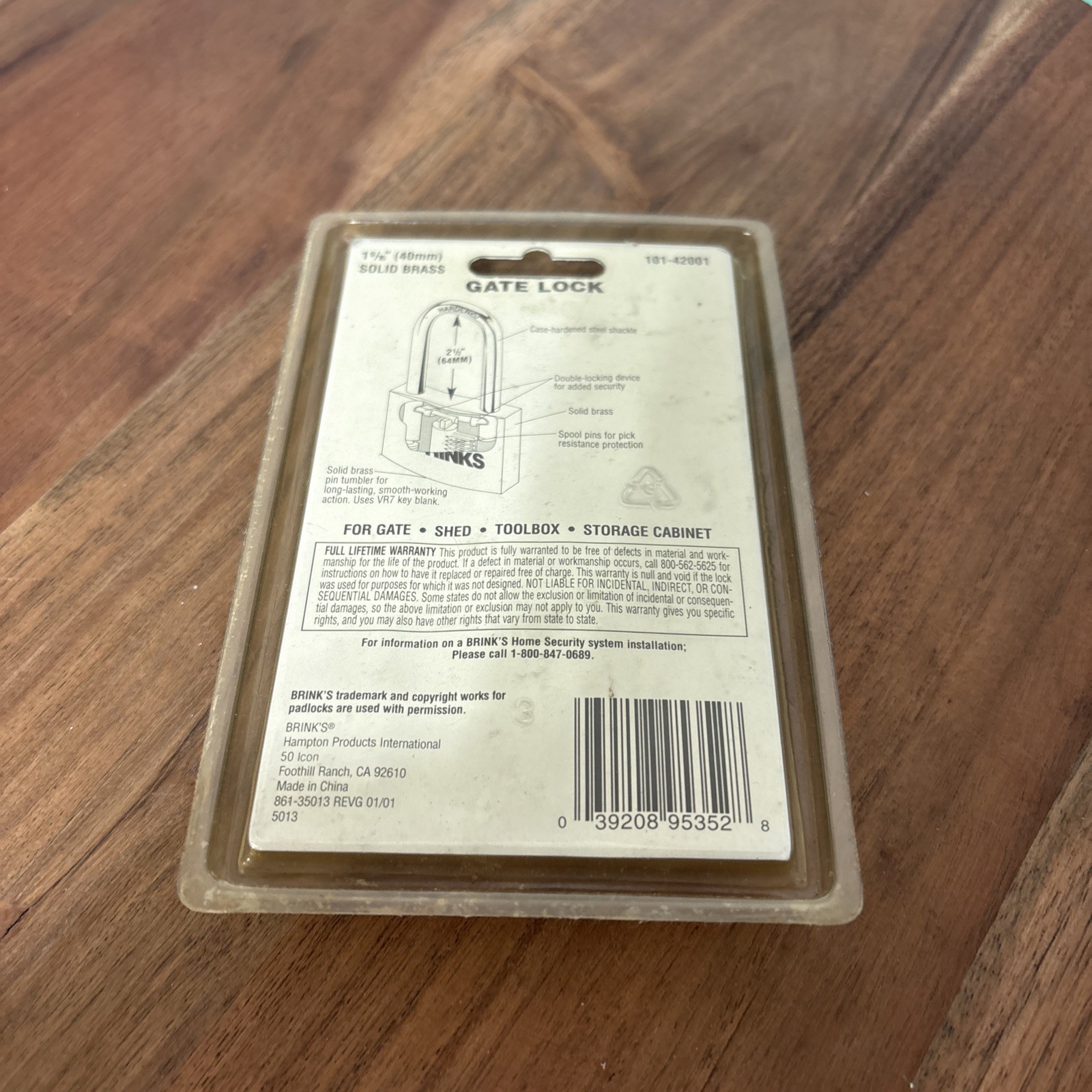 BRINKS 2 1/2" Solid brass shackle Lock Pad Never Used 101-42001