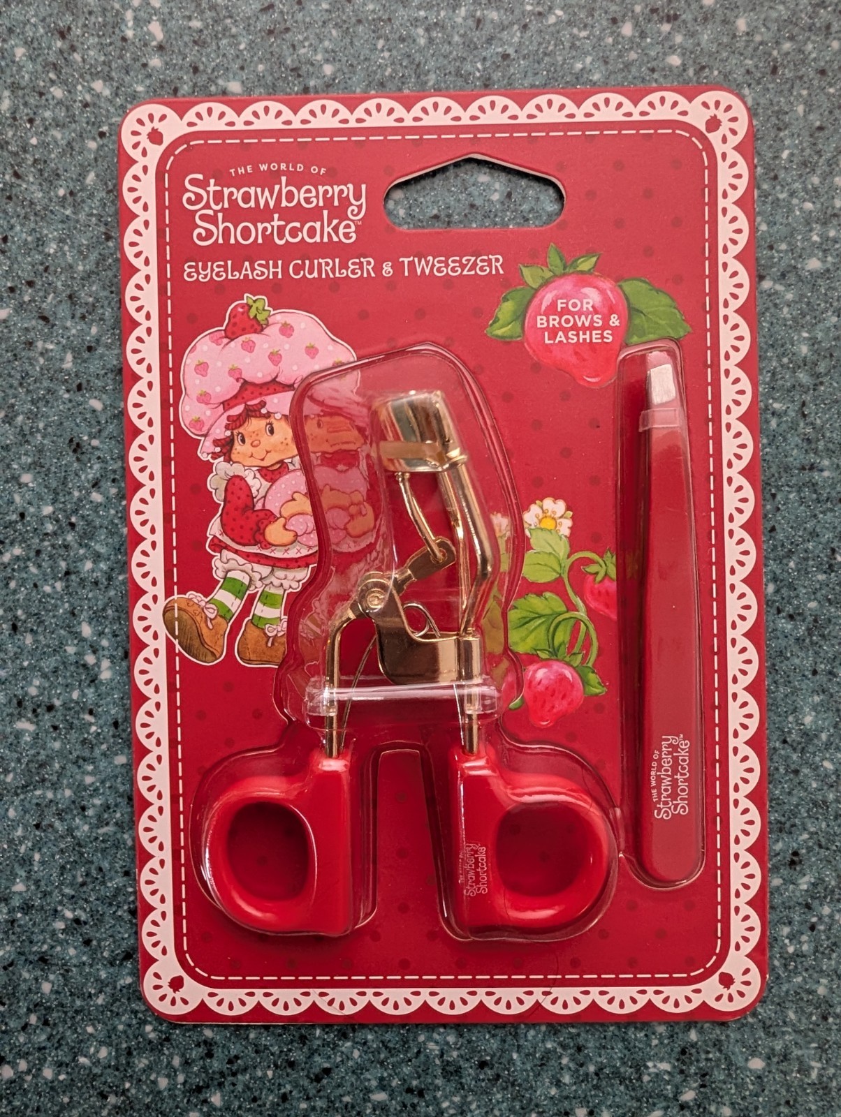 Strawberry Shortcake Eyelash Curler and Tweezer Set - Red