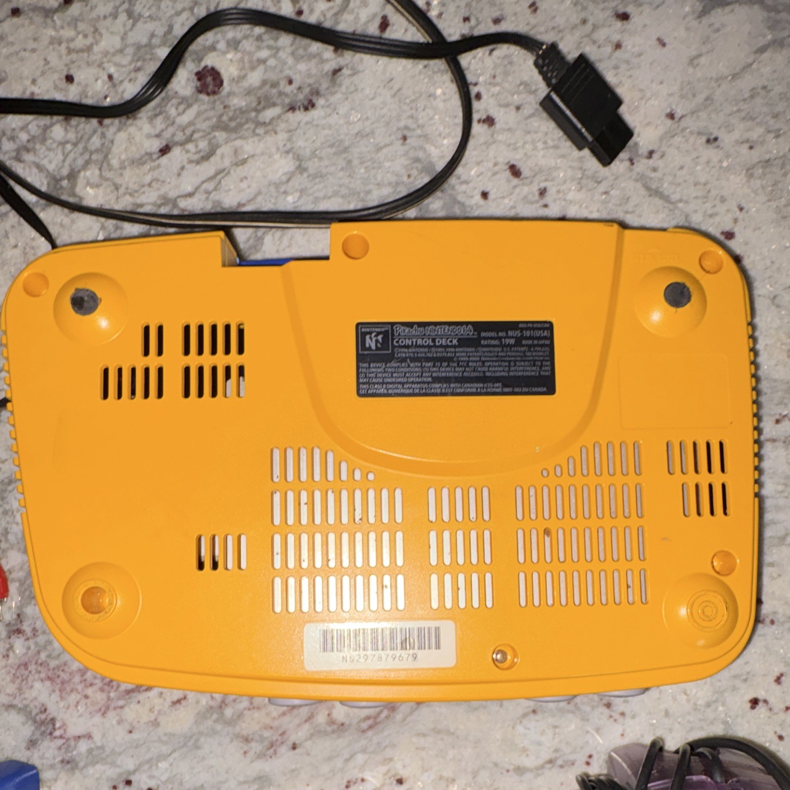 N64 Pikachu Edition w/3 Controllers, AV/Power EXPANSION PACK INSTALLED
