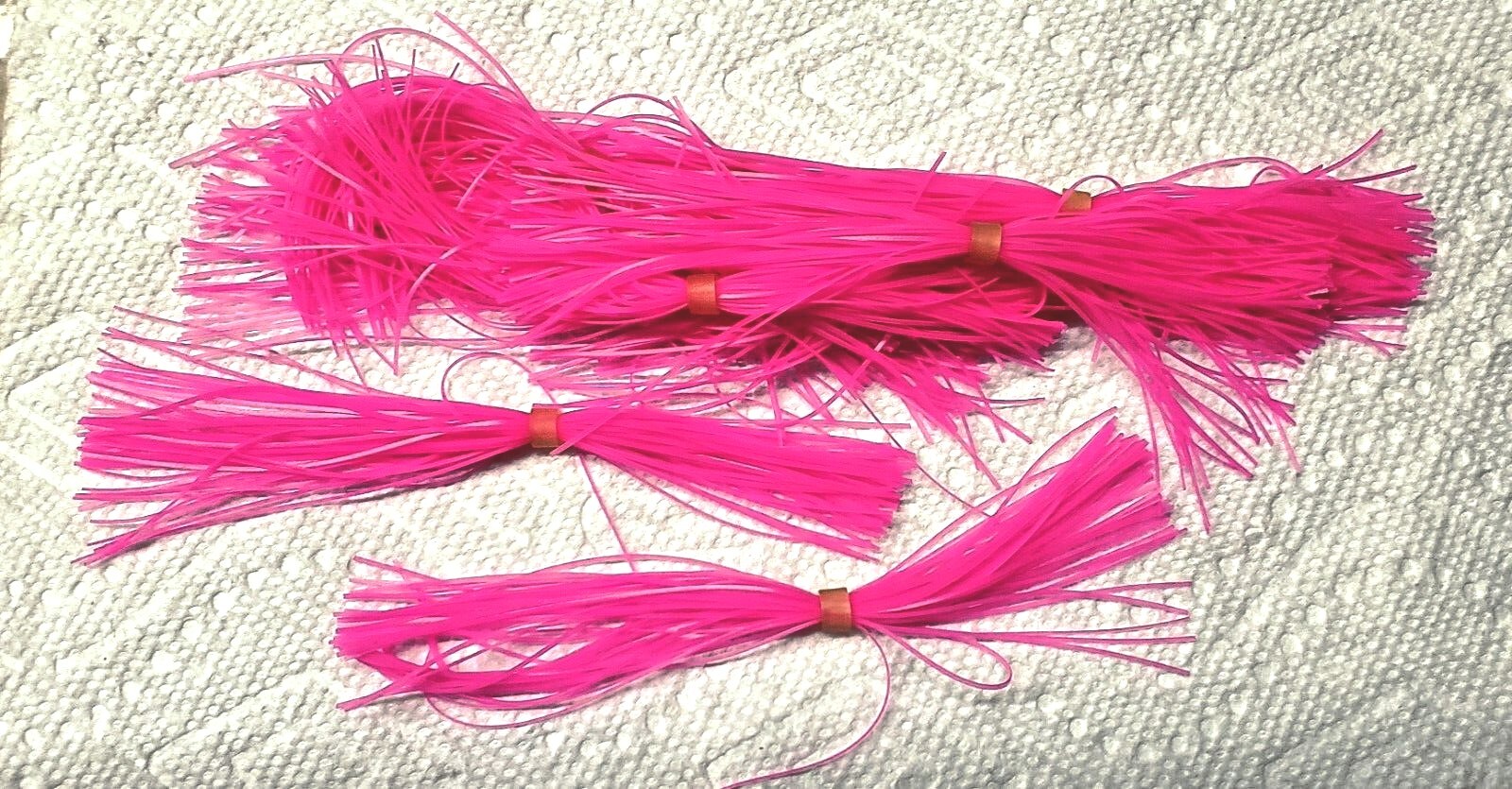 NEW 10 HOT PINK SILICONE BANDED SKIRTS FOR SPINNER BAITS, BUZZ BAITS, OR JIG