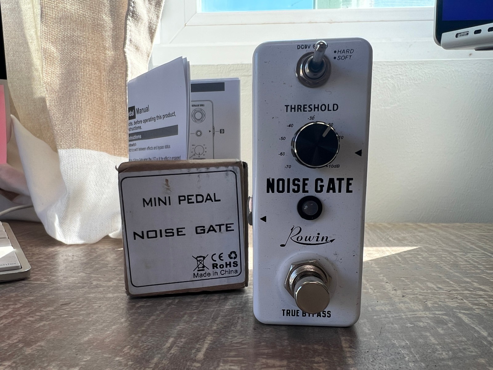 Rowin LEF-319 Noise Gate Pedal - Mini Noise Suppressor - True Bypass - Open Box