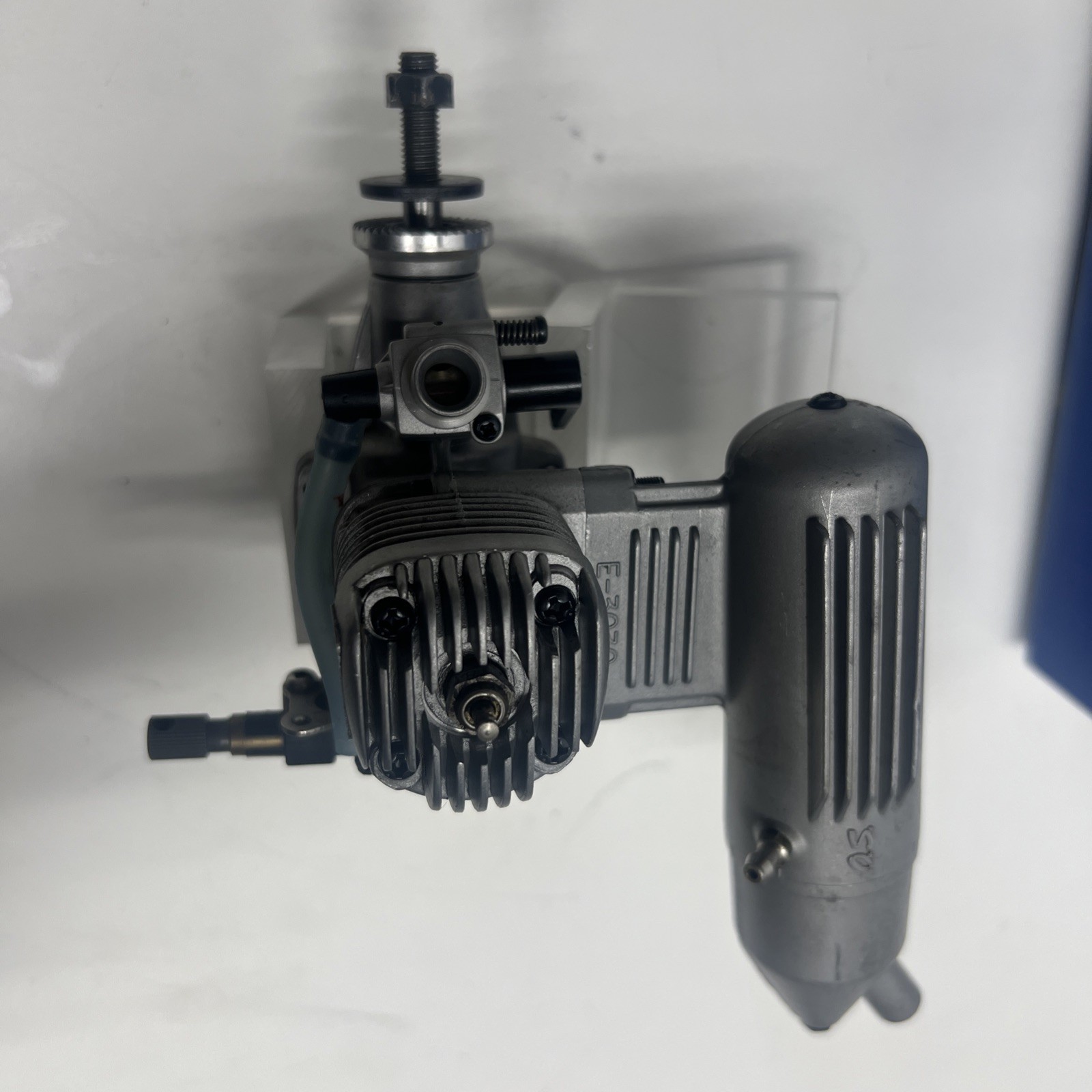 OS Max OS LA 40 RC Airplane Nitro Engine .40 w/ muffler Clean!