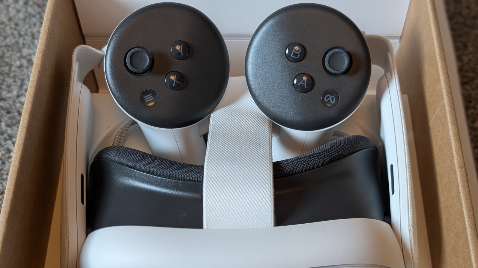 Meta Quest 3 512GB Standalone VR Virtual Reality Gaming Headset & Controllers