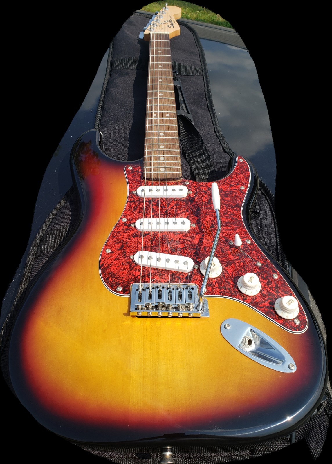 Fender Squier Strat 2011 - Sunburst With Gig Bag And  Squier SP10 Amp