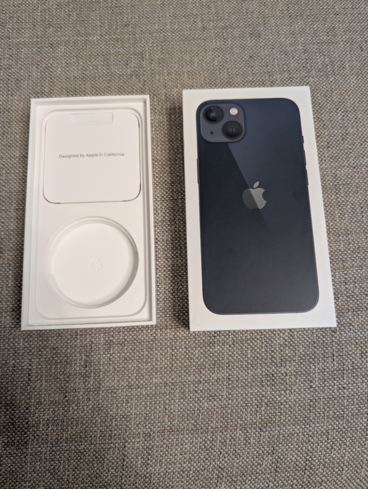 Retail Box for Apple iPhone 13 - Midnight (Black)