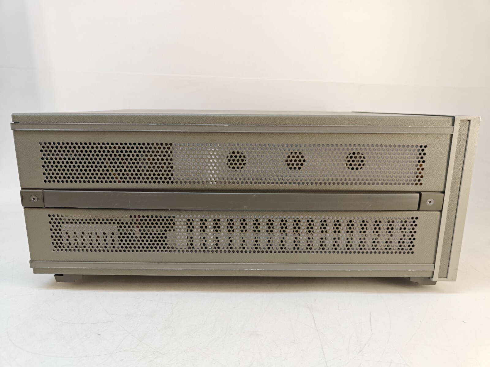 HP 3563A Dynamic Signal / Control System Analyzer with Digital Inputs, 100kHz