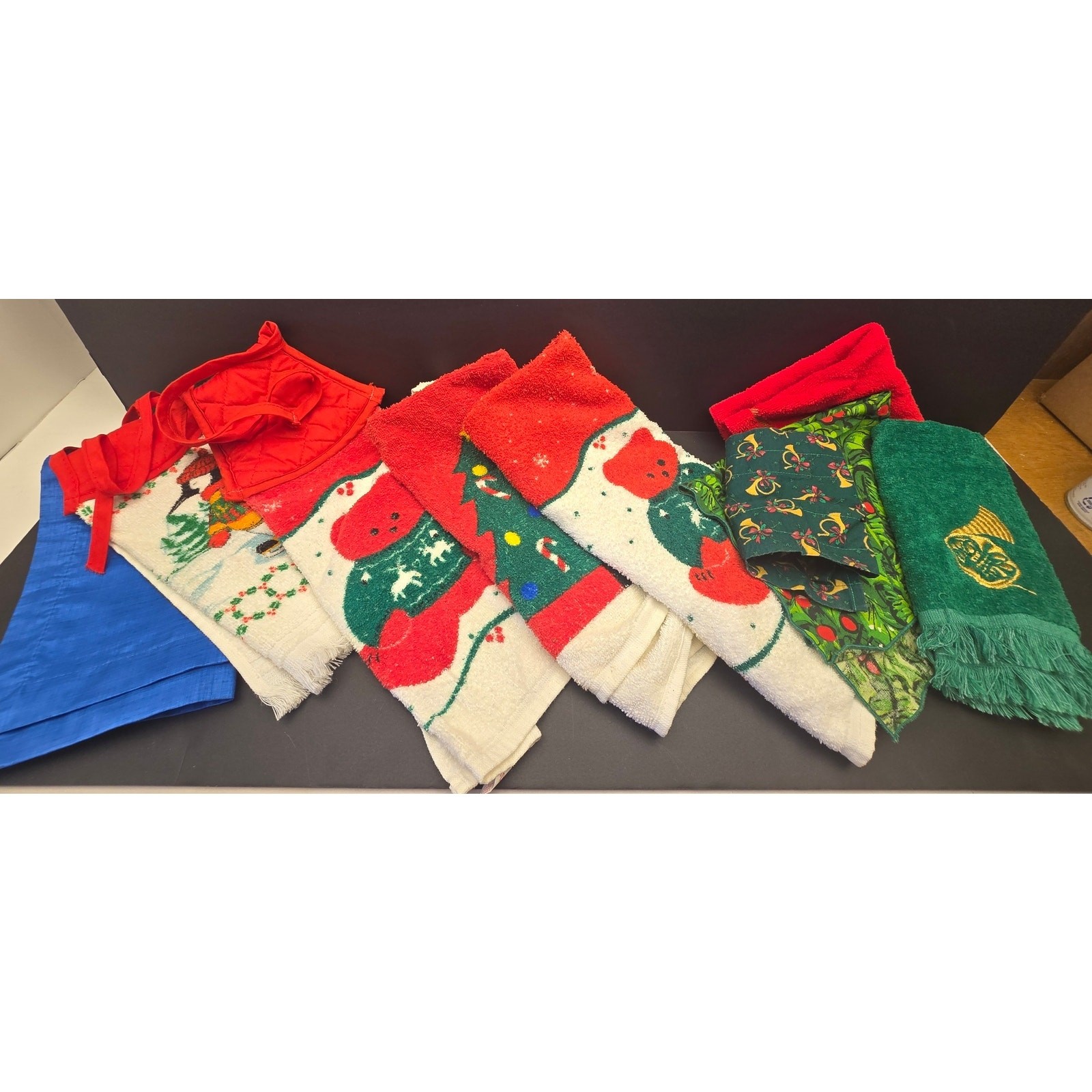 Mixed Lot Holiday Towels Christmas Kitchen Bath Decor Set