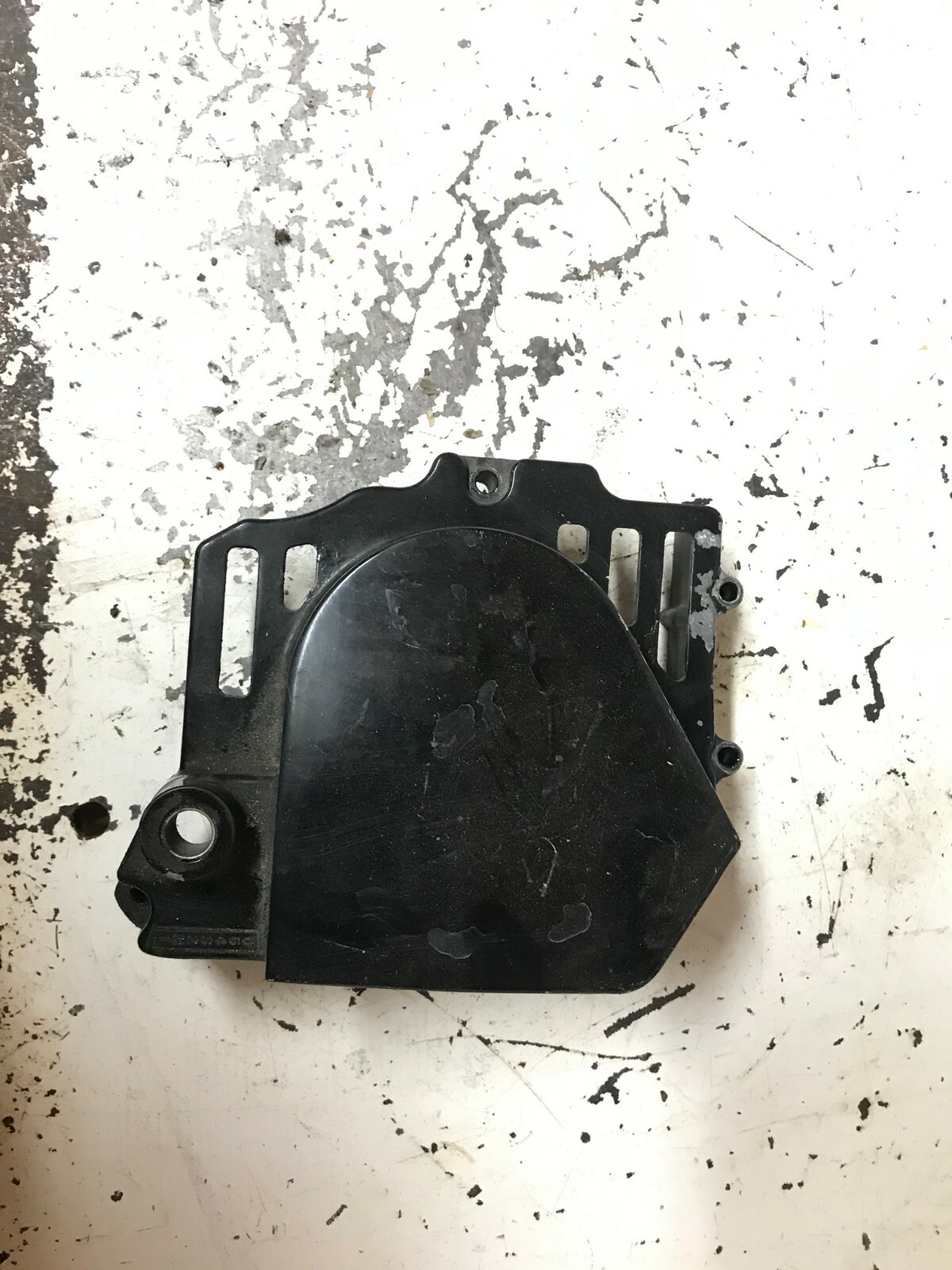 1988 Kawasaki ZX600 Ninja Engine Sprocket Cover Side Case   ZX 600  ZX6 ZX600C