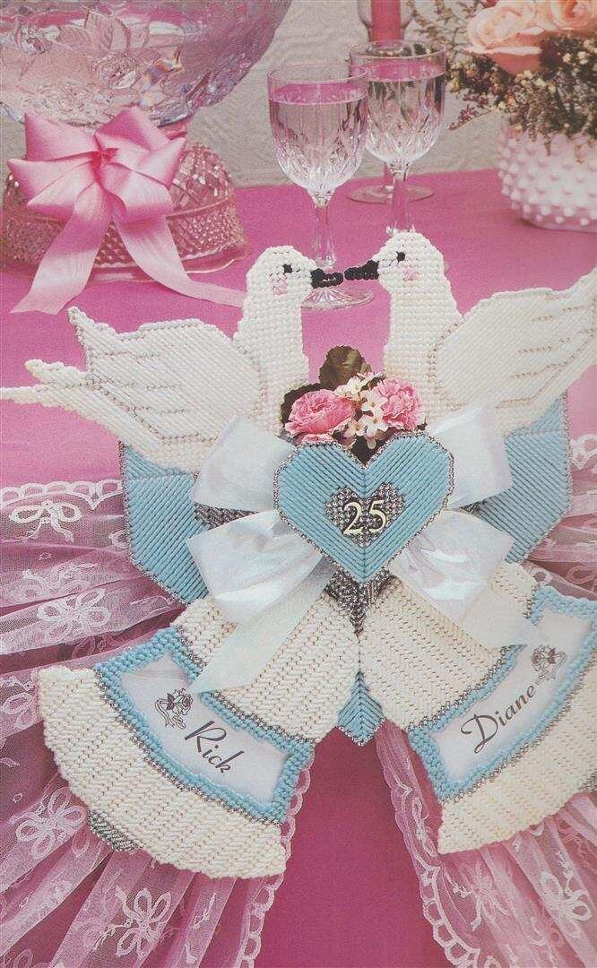 HB PLASTIC CANVAS COUNTRY SEASONS 38 GREAT PROJECTS
