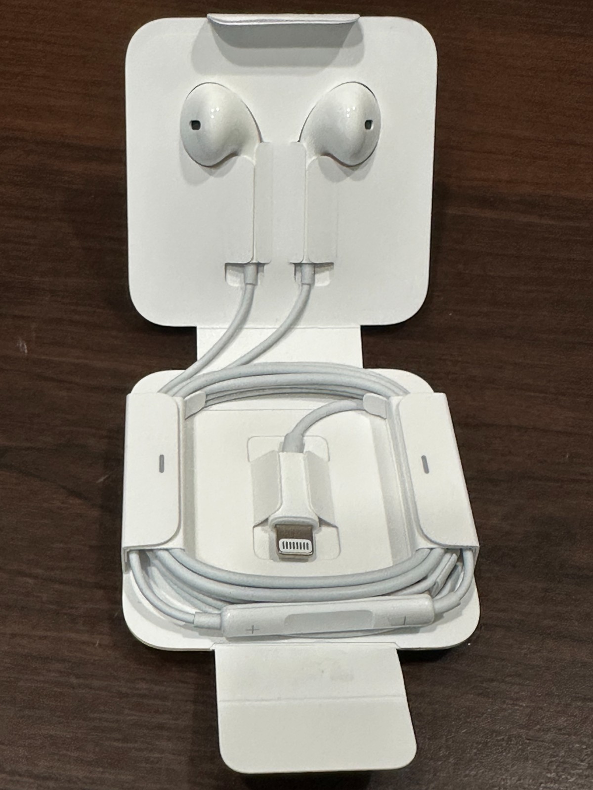 Original Apple Accessories (USB C cable, Lightning Wired EarPods, and SIM Tool)