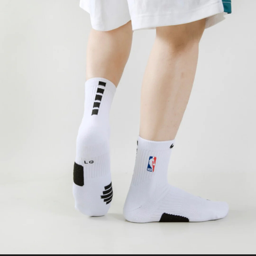 Nike NBA Elite Socks - Mid Length