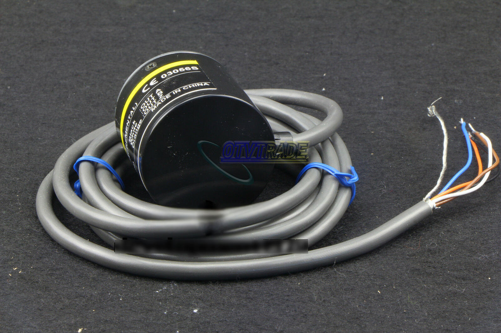 1PCS E6B2 CWZ6C OMRON Rotary Encoder E6B2-CWZ6C Rotary switch 100P/R