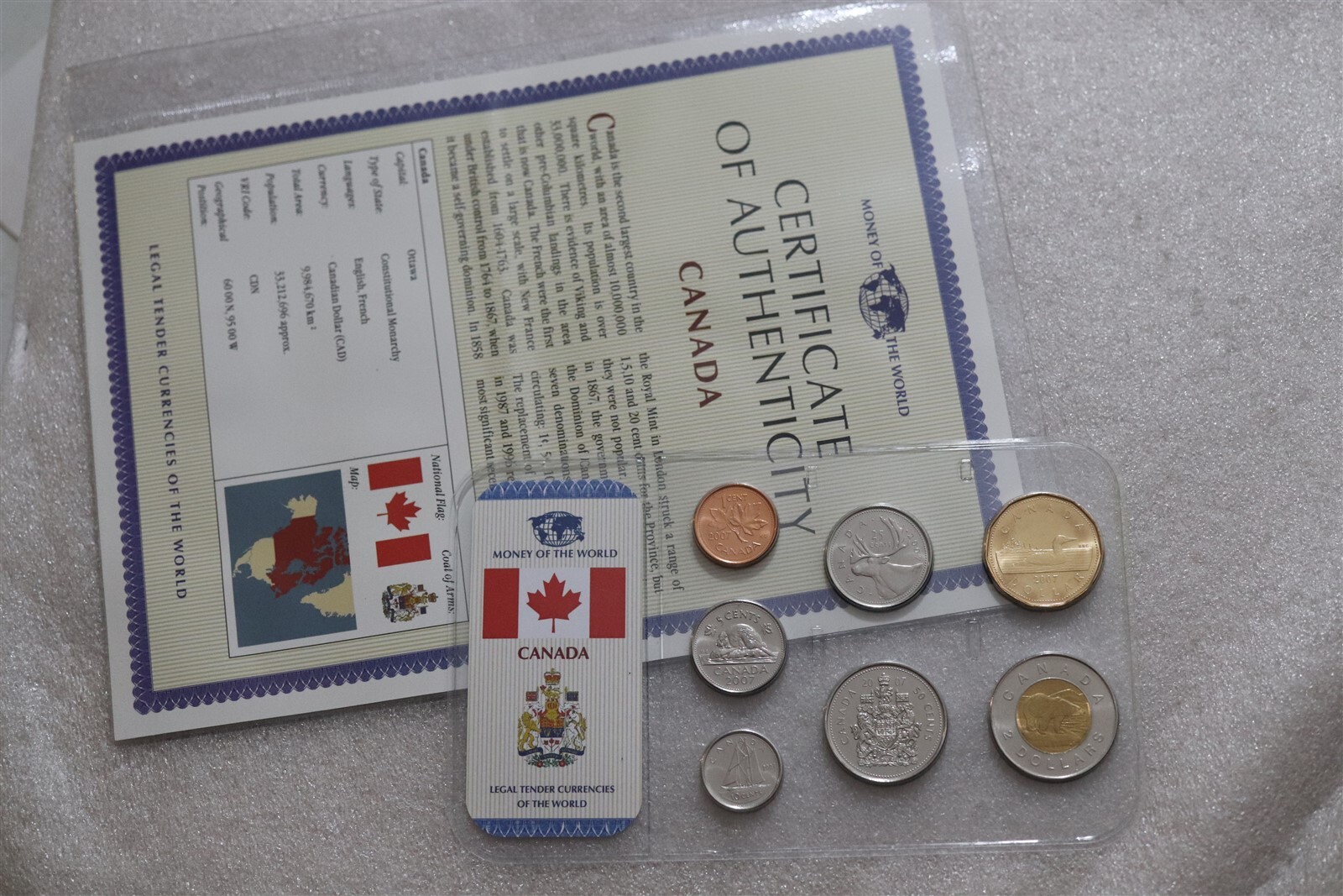 🧭 🇨🇦 CANADA MINT SET WITH COA B67 #5