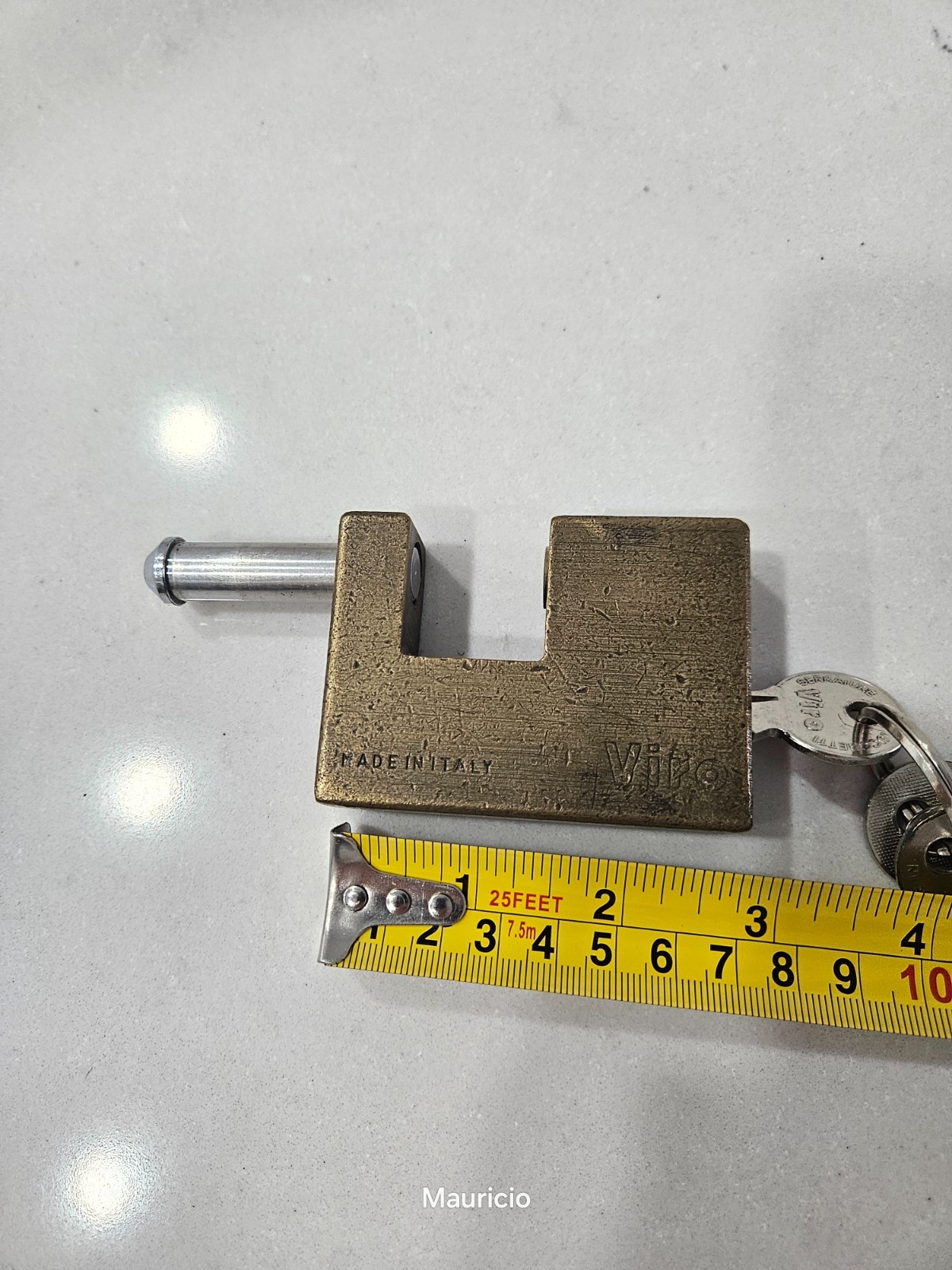 VIRO padlock preowned in working condition (76 mm).