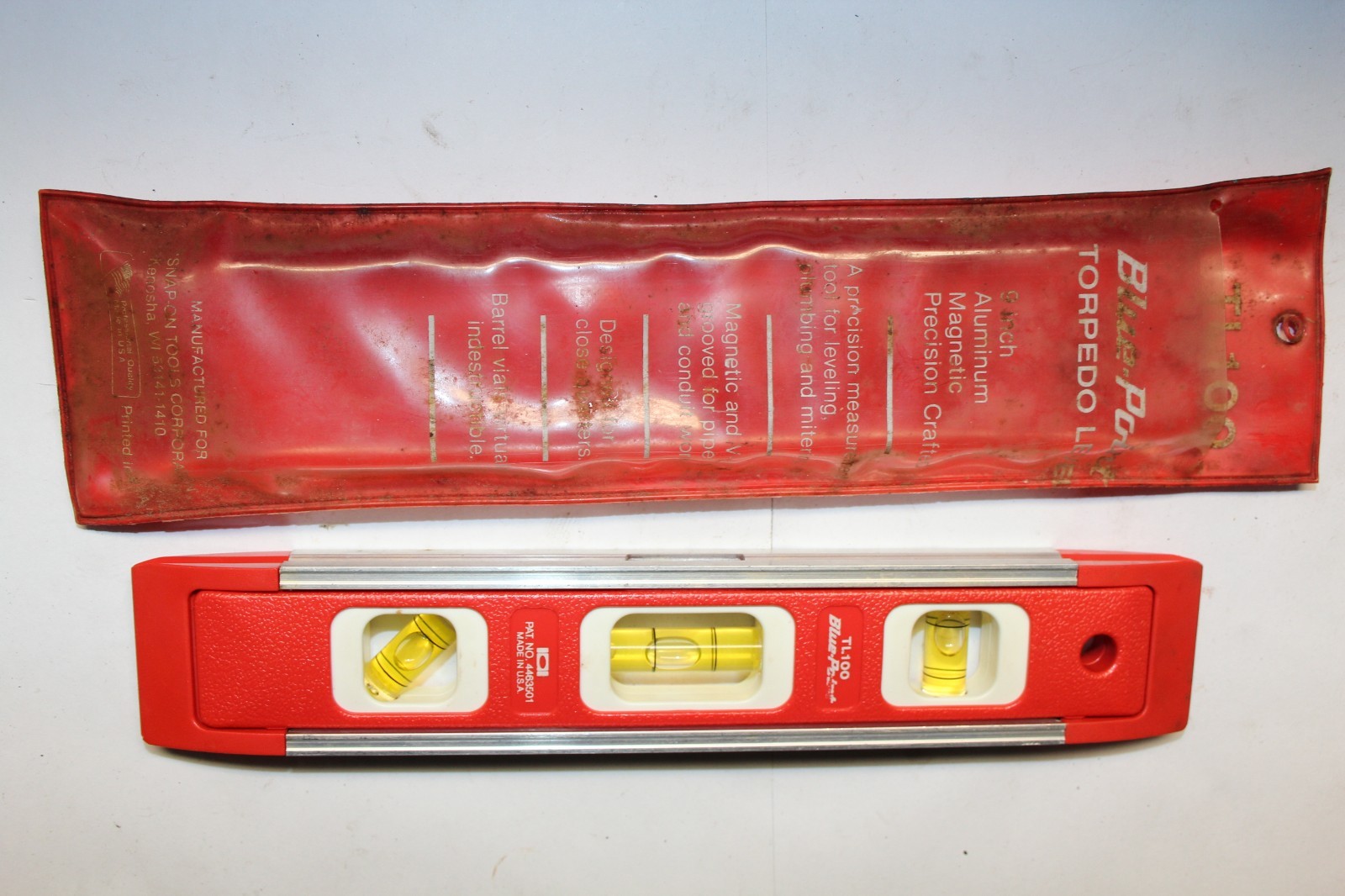 Blue-Point Tools USA TL100 Torpedo Level, 9” Aluminum Magnetic w/ Pouch USA