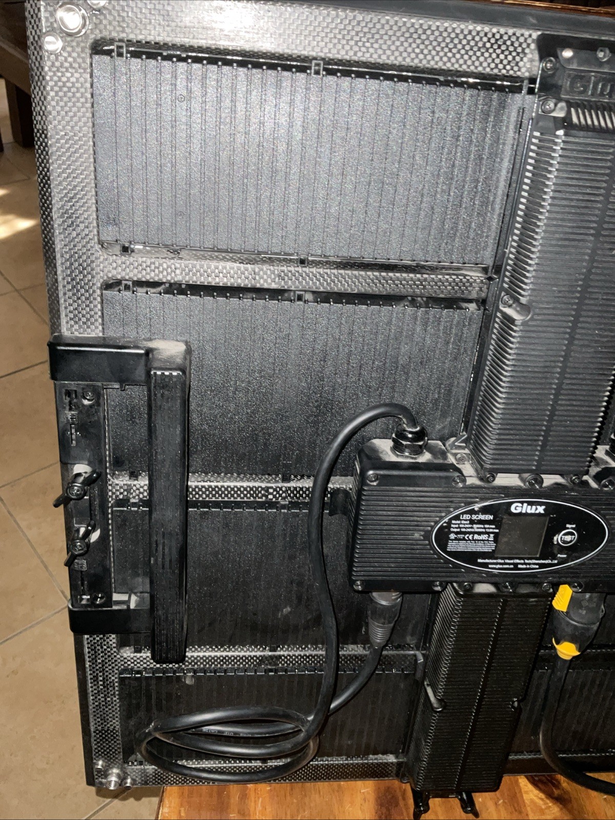 (2) GLUX IDsn 20”x 20” LED Display Screen (Untested)