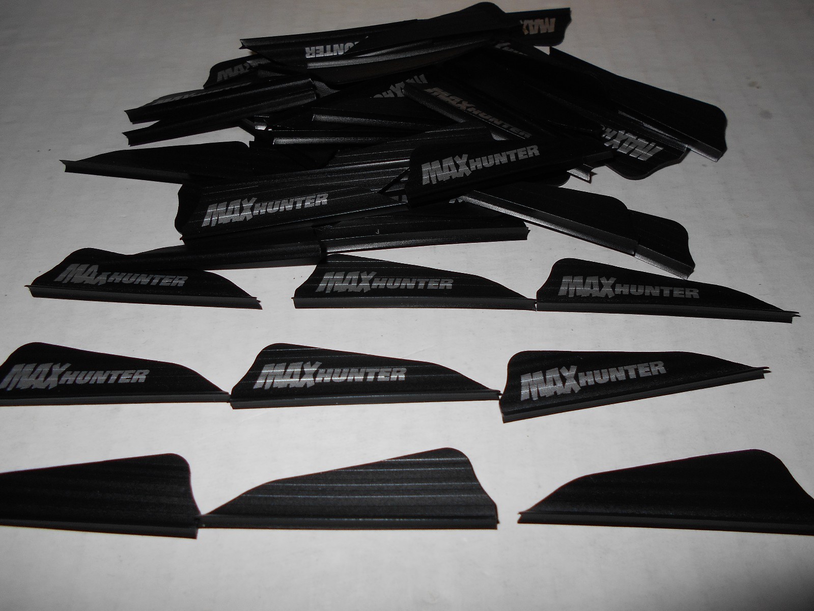 36- AAE Max Hunter 2.1" BLACK Vanes arizona archery arrow fletching