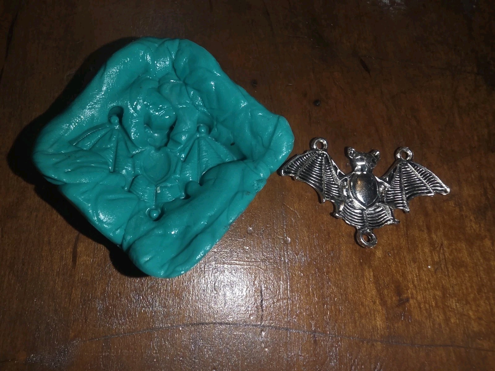 Bat Connector Charm Jewelry Mold For Resin/Polymer Clay